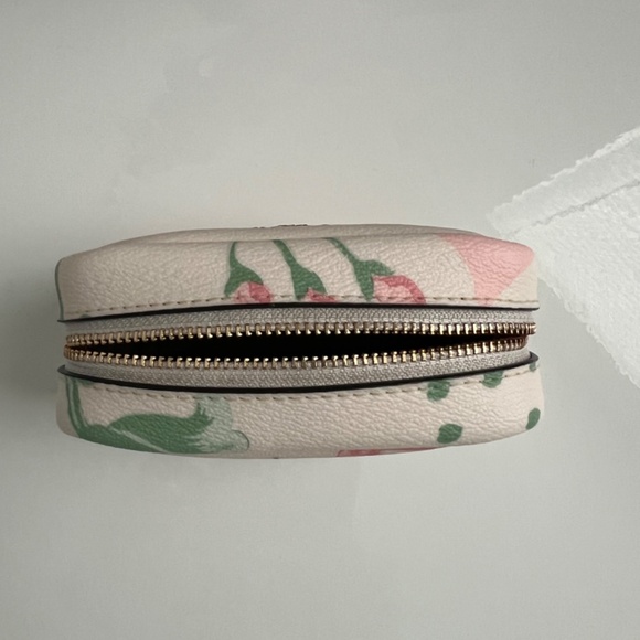 Coach small pouch in dreamy land floral print - Picture 5 of 6